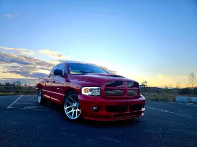 2005 Dodge Ram SRT-10 quad cab - 188,000 km - 8.3L V10 - Automatic Transmission - Clean Carfax, no a...