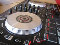 Vendu / Sold - Pioneer Serato DDJ - SB2 DJ Controller