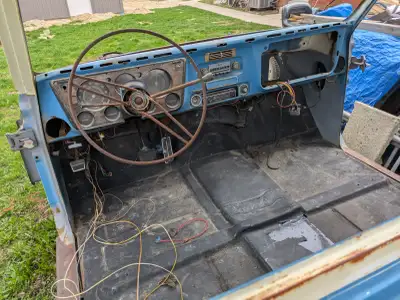 Chevy pickup 350 small block and tranny have box needs floor and inner wheel well replaced have all...