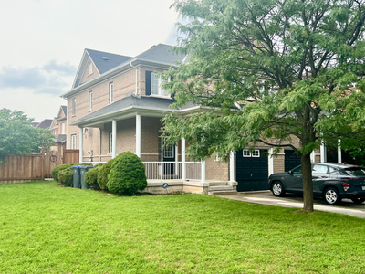 LEGAL BASEMENT FOR LEASE - in Churchill Meadows community - Mississauga. ♦️Bright, spacious, and wel...