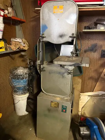 Old school band saw, View more