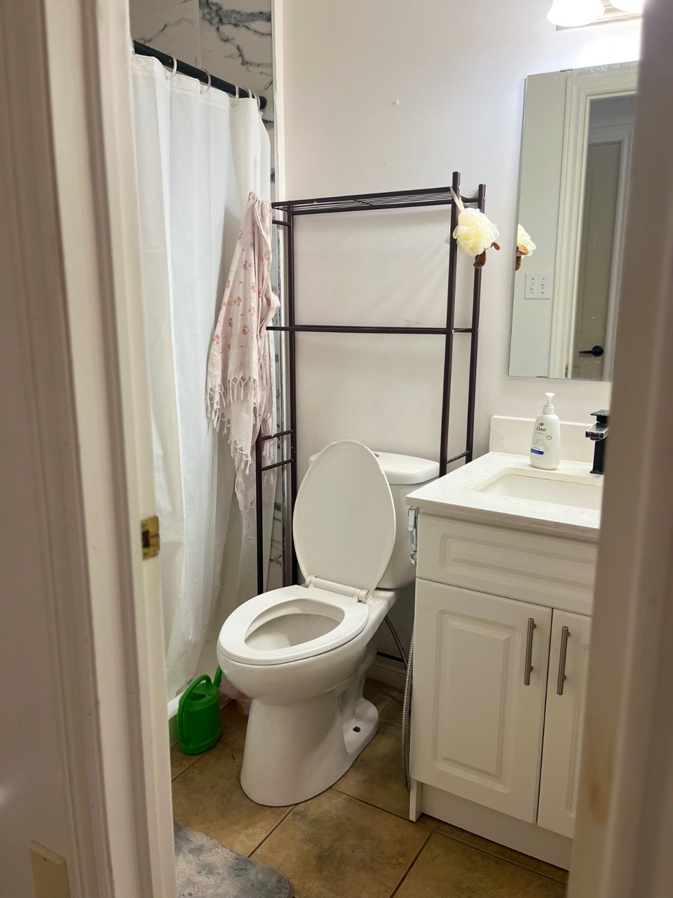 Private Bedroom for rent for Female Professional - November 1st 3