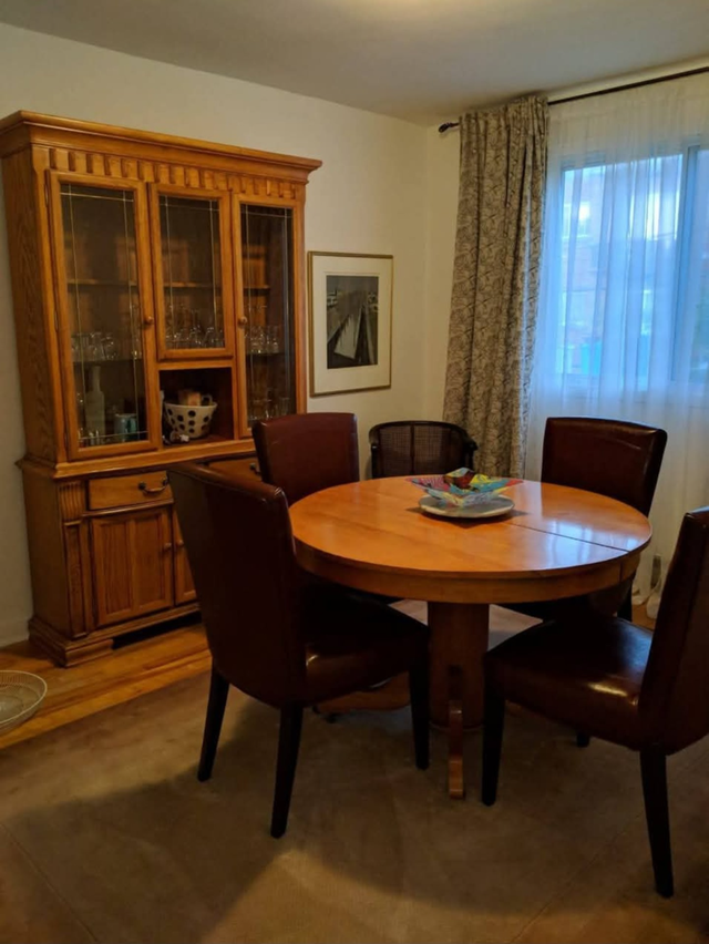 Very Beautiful 5.5 Apartment on the Upper Level of a Duplex