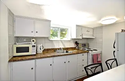 Sunny apartment, for 1 adult or couple starting fresh. New double bed and mattress in bedroom; new d...