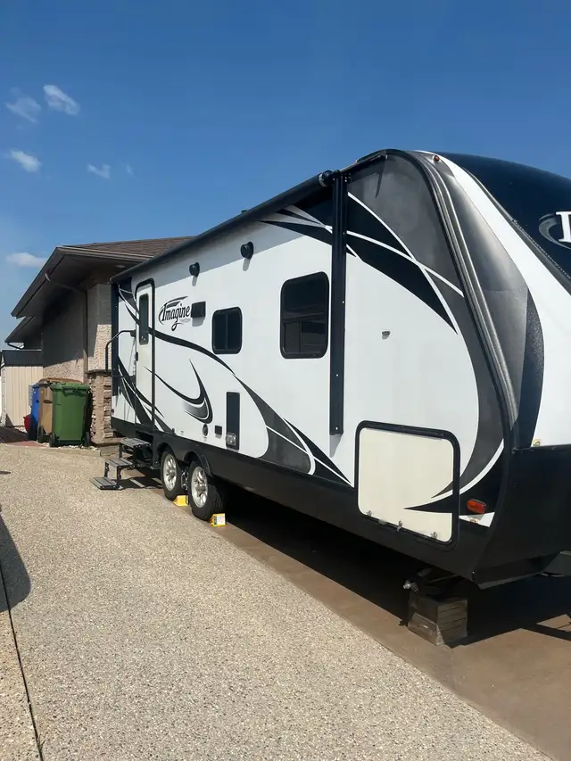 2018 Grand Design Imagine 2150RB in Travel Trailers & Campers in Regina - Image 4
