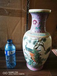 Old Chinese Porcelain Famile Rose Vase