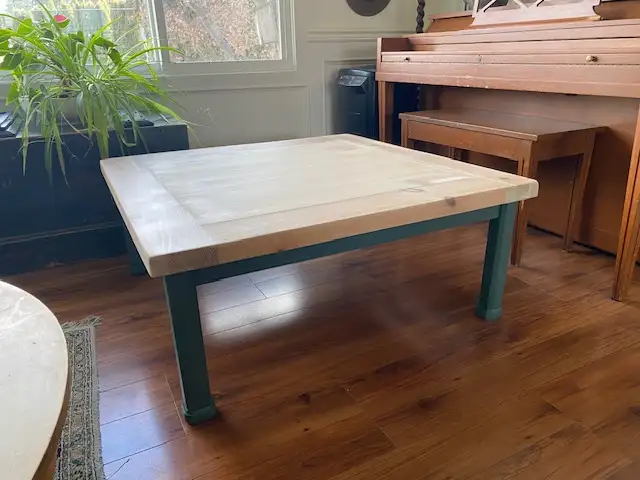40 x 40 Gorgeous Wood Statement Table in Coffee Tables in Kelowna - Image 2