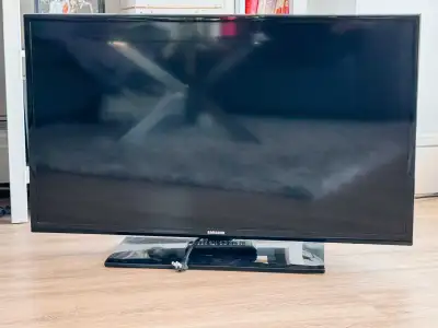 Samsung 40 Inch LED TV, View more