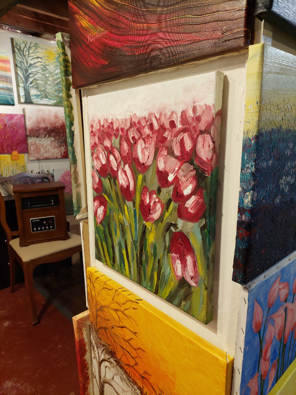 Original Oil Painting - Tulips in Arts & Collectibles in Hamilton - Image 2
