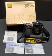 Nikon D2Xs 12.4MP DSLR Camera Body w battery, charger, manuals