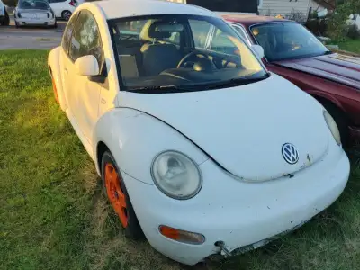 Selling 1998 VW New Beetle parts, 2.0 gas motor .Please read ad before contacting .Message with part...