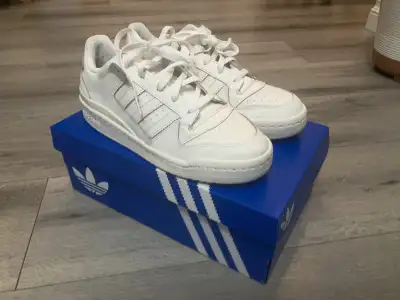 Adidas Forum Low CL, mens 7.5/womens 9, View more