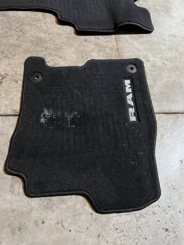 2020-2022 Ram 1500 Quad Cab 1st & 2nd row carpet mats! dans Autres pièces et accessoires  à Kingston - Image 2