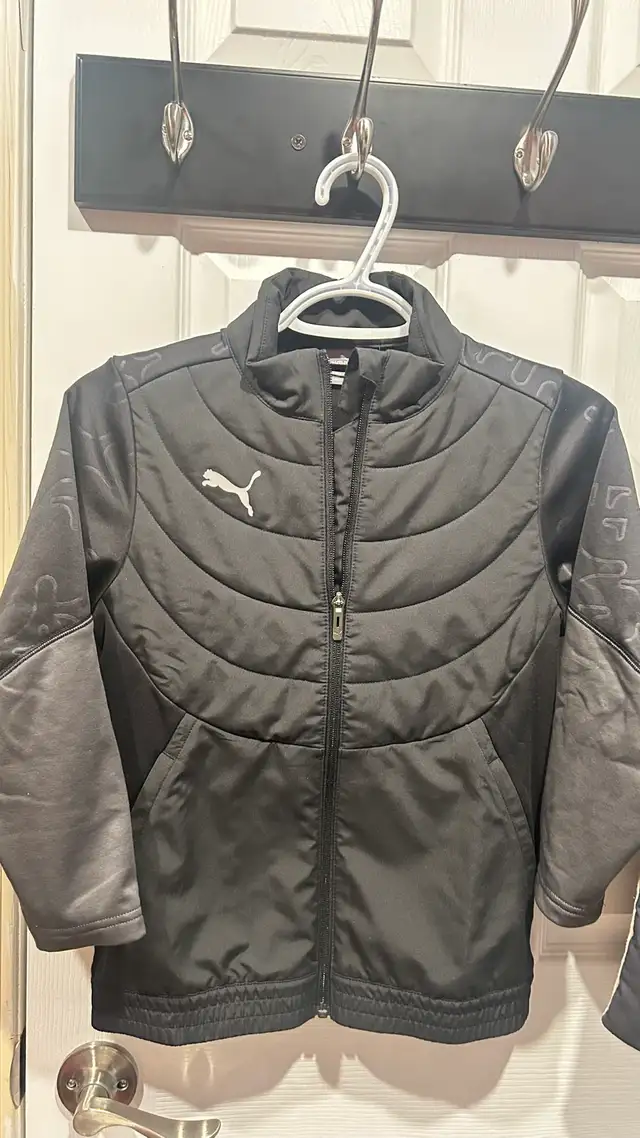 Puma kids Jacket in Kids & Youth in Oshawa / Durham Region - Image 2