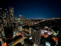 1 bed condo at Yonge&Bloor, downtown Toronto for rent  $2200/m