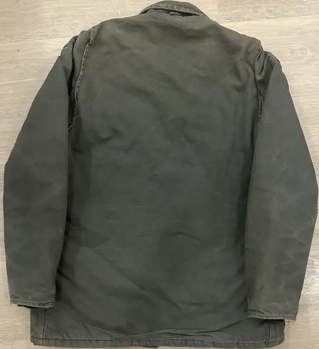 [Vintage] Carhartt 90s CQ5566 Olive Work Jacket - Large in Men's in Calgary - Image 3