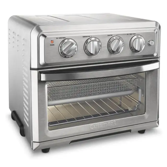 Cuisinart 7-in-1 Air Fryer + Convection Toaster Oven (TOA-60) in Toasters & Toaster Ovens in Markham / York Region - Image 3