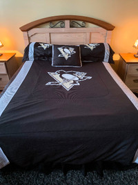 Hockey bedding/decor