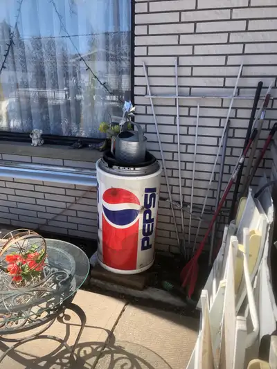Selling this Pepsi-cola can , View more