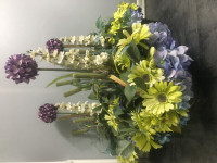 Set of 3 pots of flower arrangements, medium/large size