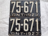 1923 Ontario License Plate Pair