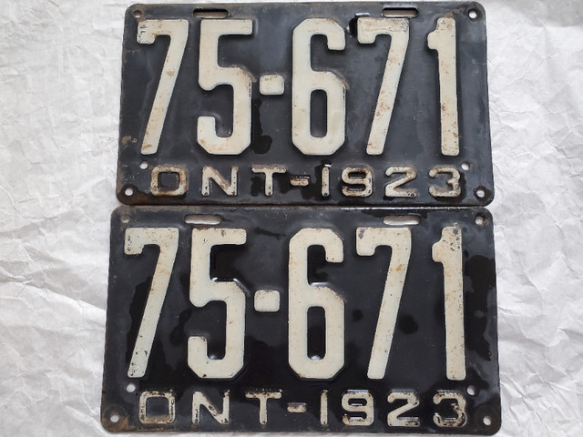 1923 Ontario License Plate Pair in Arts & Collectibles in Kamloops