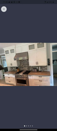 Kitchen Cabinets/ Stone countertops