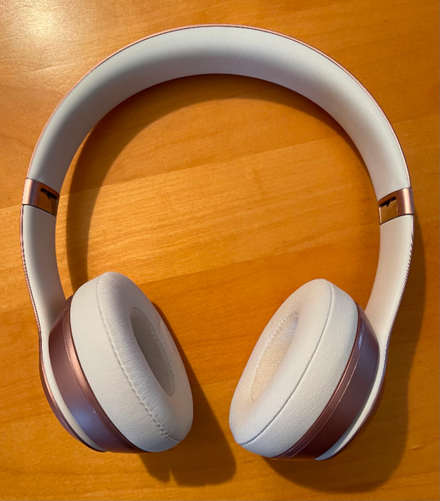 Beats Solo 2 Wireless Headphones dans Écouteurs  à Longueuil/Rive Sud - Image 3