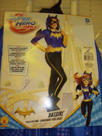 Brand New Batgirl Costume Children's Large 12-14