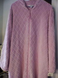 New pink housecoat plus size $15