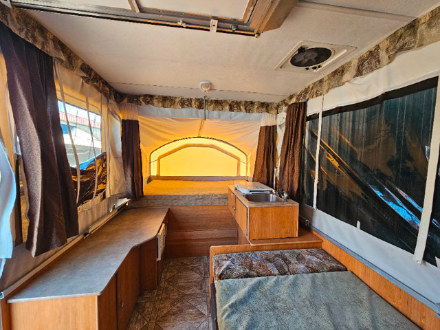 Tente roulotte à louer dans VR et caravanes  à Lévis - Image 3