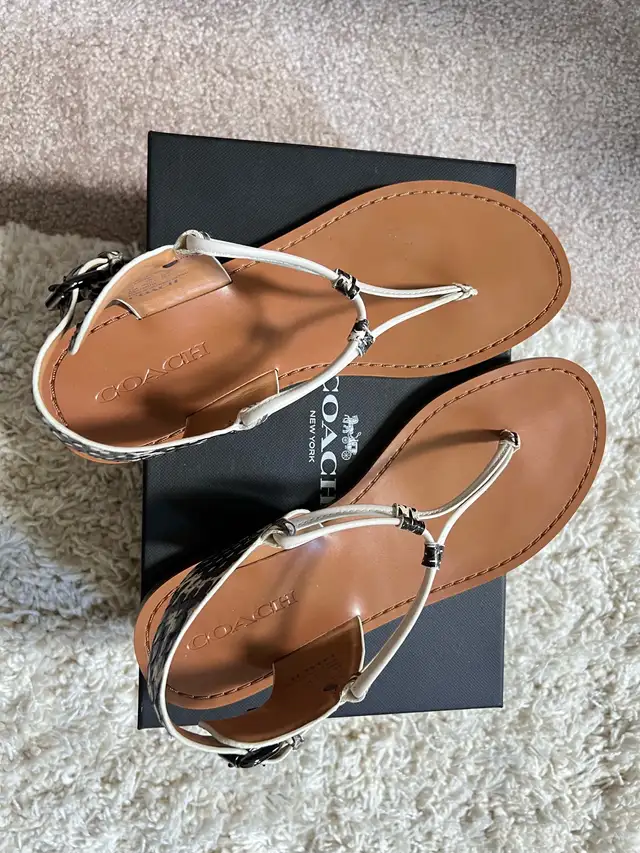 Coach Sandals in Women's - Shoes in Edmonton - Image 2