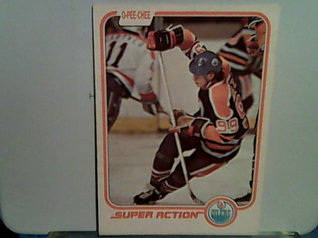 Wayne Gretzky #125 Super Action hockey card OPC in Arts & Collectibles in Burnaby/New Westminster