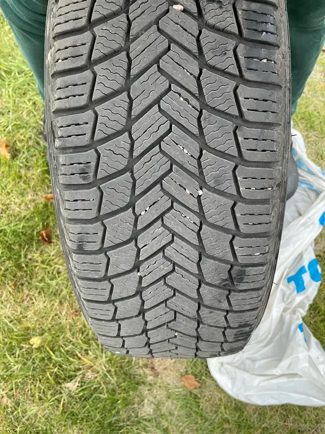 215/65/R16 in Tires & Rims in Renfrew - Image 5