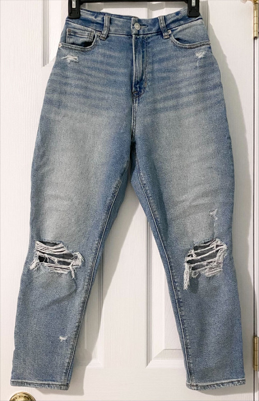 american eagle jeans and jean shorts in Women's - Bottoms in Oakville / Halton Region - Image 4