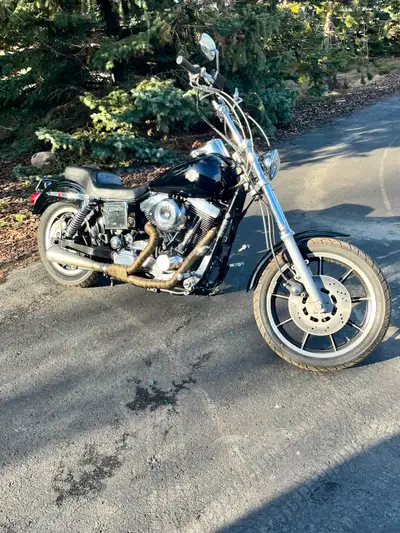 1992 Harley Club Style Dyna: New rubber front and rear. Refinished rims. Rebuilt S&S Super E Carb wi...