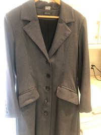 Women’s vintage grey dress coat.