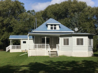Beautiful Country Rental located Dugald