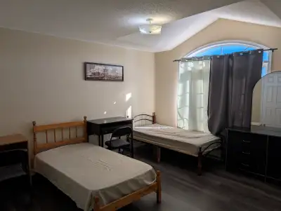 Room for rent in Scarborough- $475 per person