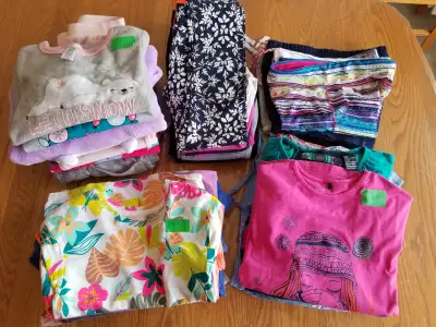 Vêtements enfants 7 ans et 7/8 ans. De $1 à $5, View more