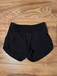 black lulu shorts 4”