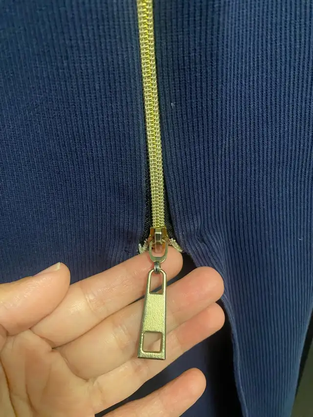 S & S Skirt - XL in Women's - Bottoms in Mississauga / Peel Region - Image 4