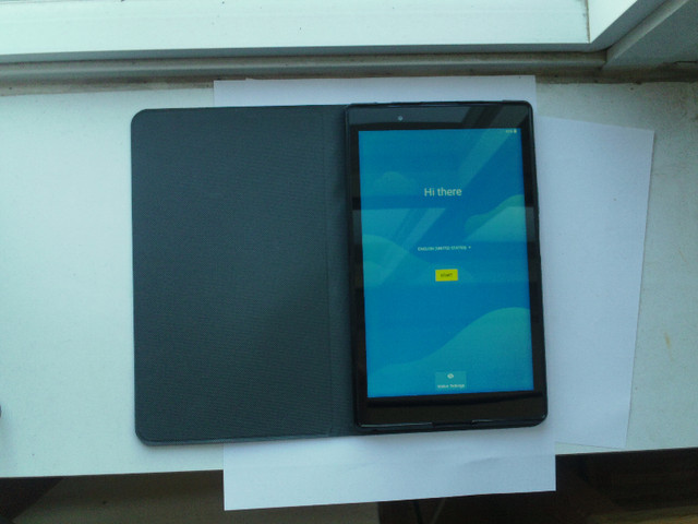 Lenovo Tablet Tab 4 - 8 inch EXCELLENT - NEW $30 CASE incl. in iPads & Tablets in Mississauga / Peel Region - Image 3