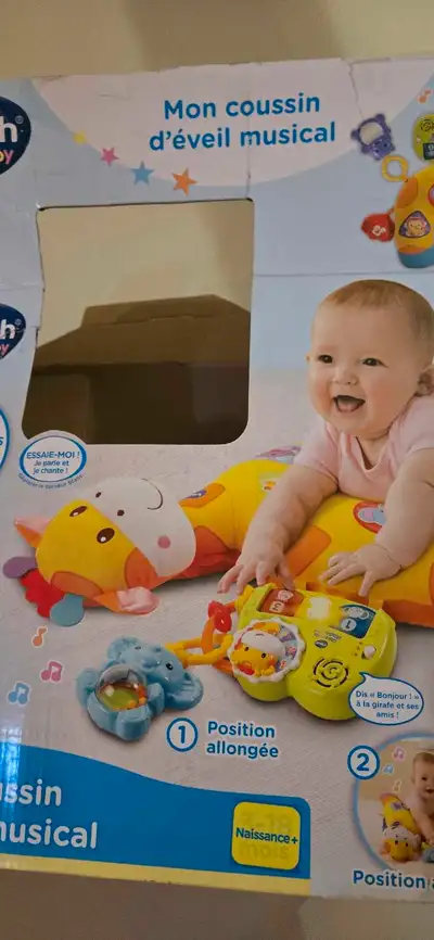 French versionThis VTech Tummy Time Discovery Pillow is designed to support your baby as they grow,...