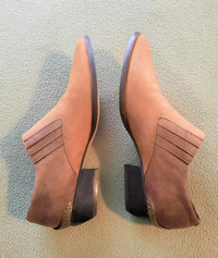 NEW SUEDE LEATHER WESTERN BOOTIES by Pina Colada - Size 8 B