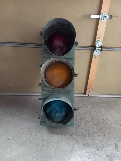 Traffic light assembly - Vintage, View more