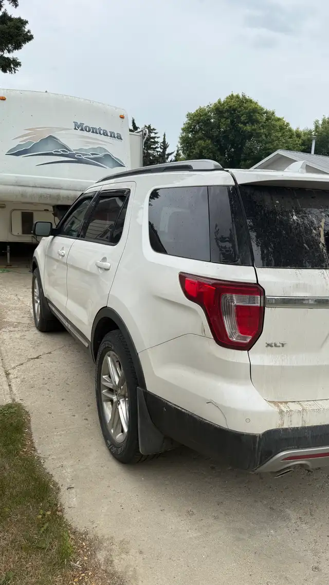 2016 Ford Explorer 533010325460766723