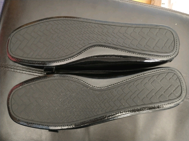 Cole Haan patent leather flats, women's 10.5B in Women's - Shoes in Oakville / Halton Region - Image 2