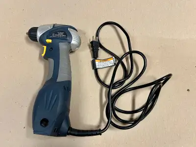 This powerful industrial quality tool uses lightweight magnesium alloy castings for extended use wit...