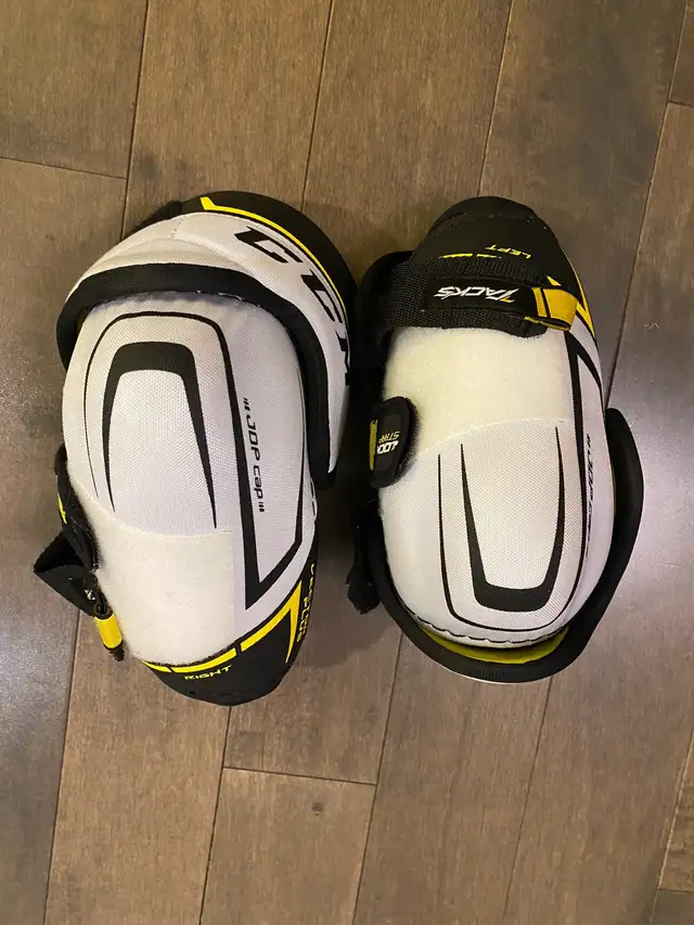 CCM Vector Plus Elbow Pads in Hockey in Calgary - Image 3